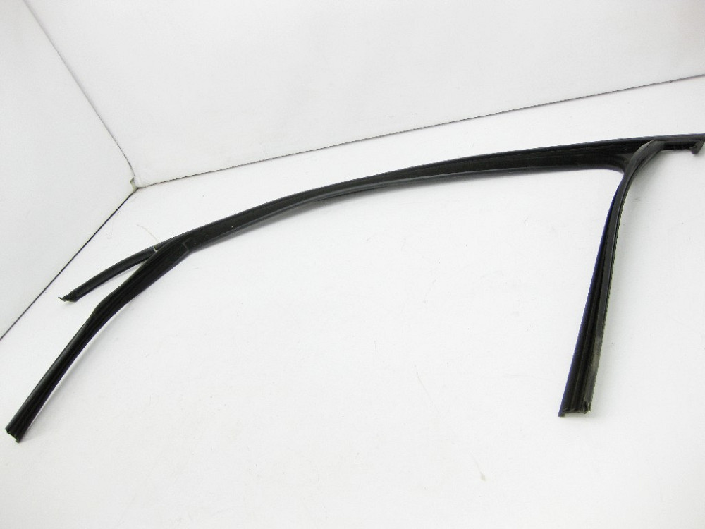 Mercedes-Benz  A2477252300 Гумове напрямне скло передніх лівих дверей EQB X243 GLB X247 Одеса - фото 3