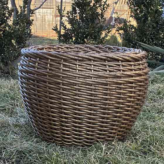 Кашпо з ротангу 12 л (ручна робота), стильний горщик для квітів - бронзове дерево Киев
