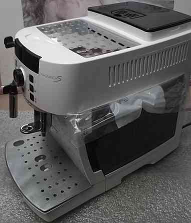 Кофемашина DeLonghi Magnifica S 22.110 +подарок(витрина из Германии) Киев