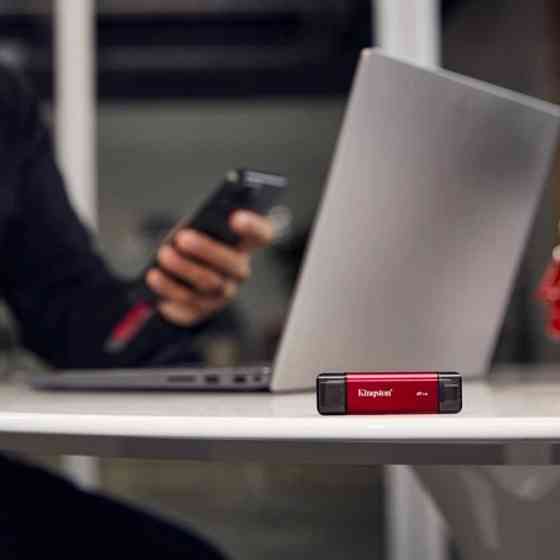Портативный SSD Kingston Dual USB-A/C 2TB Dual Portable 1050MB/s USB 3.2 Gen 2 Red/Black Одесса