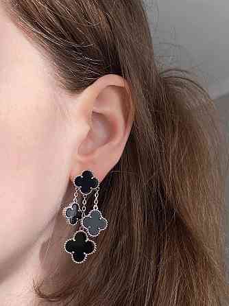 Сережки Van Cleef длинные на 4 элемента черная эмаль покрытие белым золотом / упакованы в мешочек Одесса