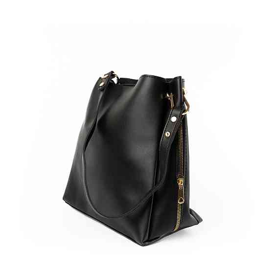 Сумка женская через плечо вместительная стильная из искусственной кожи с боковыми молниями, Черный Каменец-Подольский