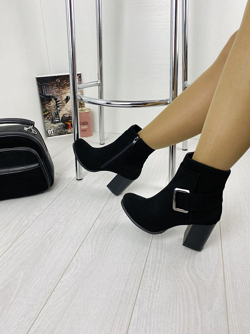 Жіночі черевики 04з-4 чорні замша натуральна висота підборів 8,5см висота черевика 11,5см 37р. Коломия - фото 2