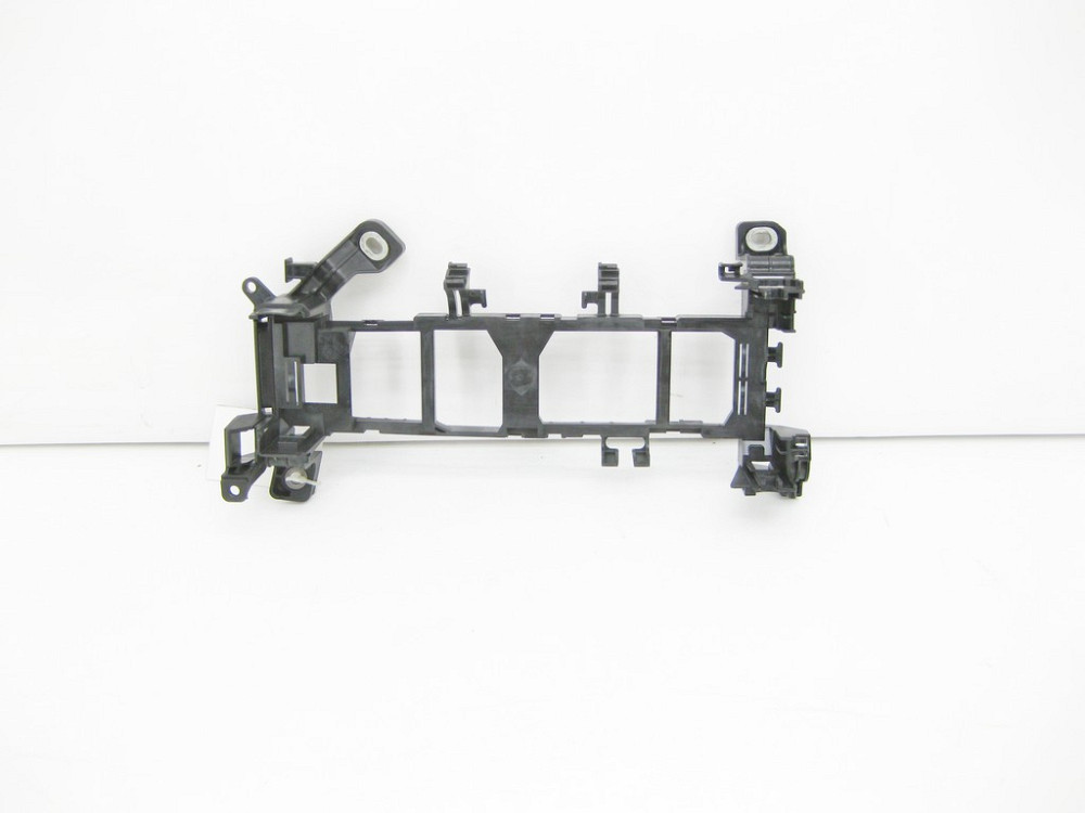 Mercedes-Benz  A2465400240 Кронштейн блоку реле та запобіжників у ногах переднього пасажира CLA Shooting Brake X117 CLA C117 GLA X156 Одесса - изображение 1