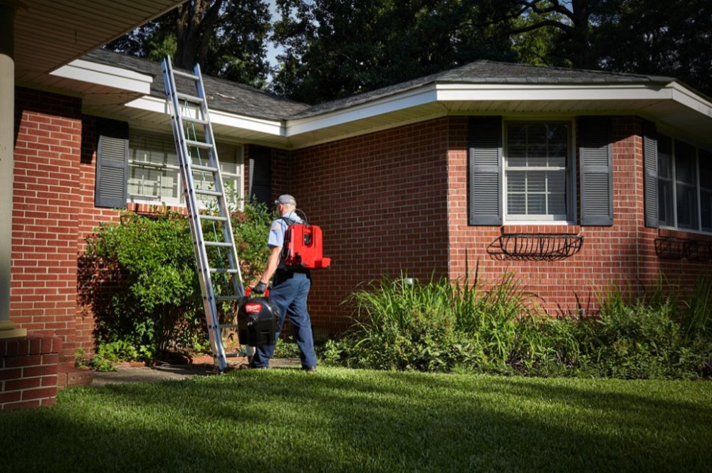 Машина прочистная аккумуляторная ранцевая MILWAUKE, M18 FFSDC10-0 Одесса - изображение 8