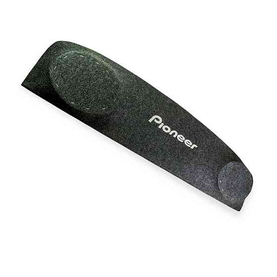 Полка задняя ВАЗ 2101-2107 (аккустичесая) серая с вышивкой Pioneer (ворс) Мукачево