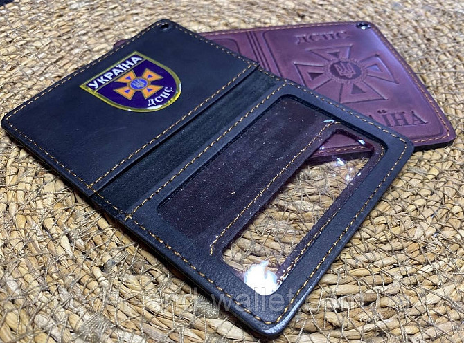 Обложка ДСНС с пластиковым шевроном из винтажной кожи черного цвета P_Leather Киев - изображение 6