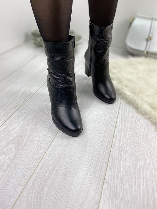 Черевики жіночі ARLETT чорні натуральна шкіра зима каблук 7см висота 16см (2884) Коломия - фото 4