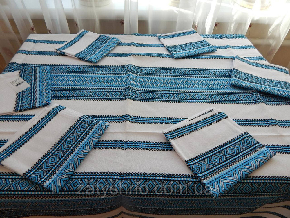 Вышитая скатерть и салфетки, машинная вышивка Киев - изображение 1