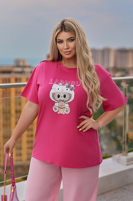 Трендова футболка жіноча з принтом Labubu Little Wild Батал Київ - фото 1