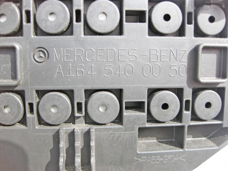 Mercedes-Benz  A1645400050 Блок запобіжників ML W164 GL X164 R-Class W251 Одесса - изображение 3