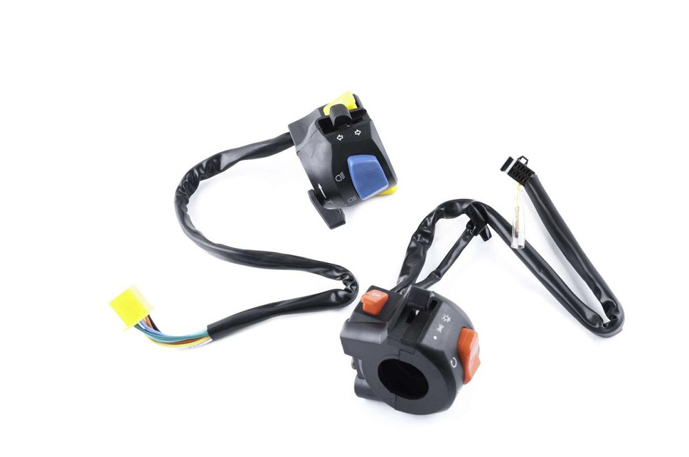 Блоки кнопок руля (пара) мотоцикл 125J (черные) Мукачево - изображение 1