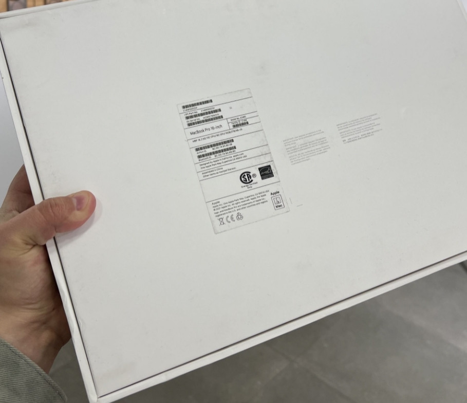 Ноутбук Macbook Pro 16