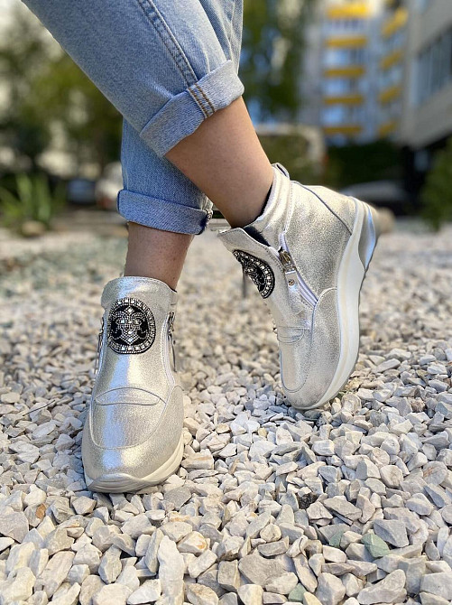 Жіночі черевики VEAGIA срібні еко-шкіра з напиленням висота 12см стелька 36р.-23см 37р.-23,5см Коломия - фото 5