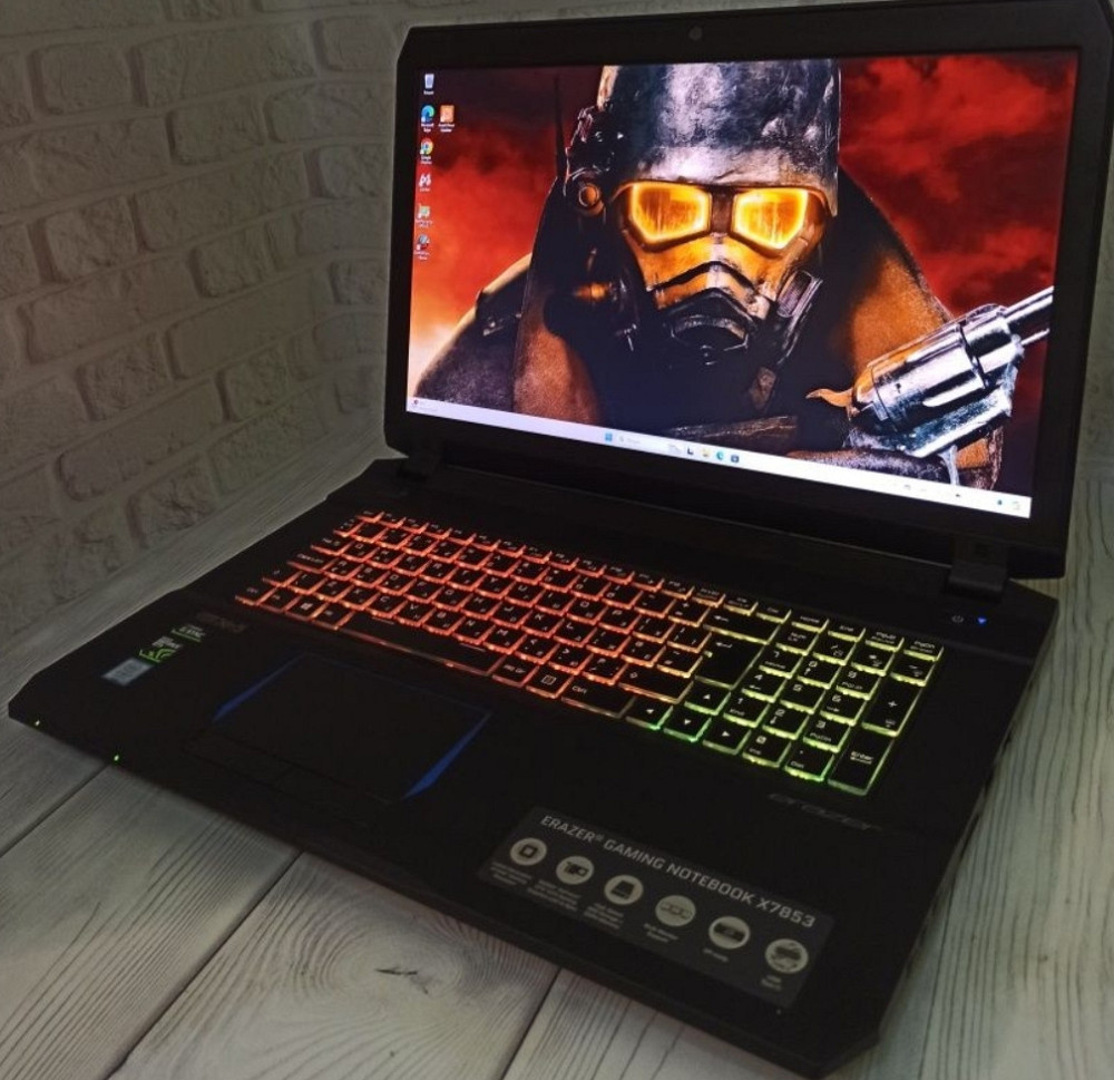 Ноутбук игровой: Medion ERAZER Gaming 17.3 GTX1070 , 8Gb. 17, 16Gb. 256+1TB. Киев - изображение 7