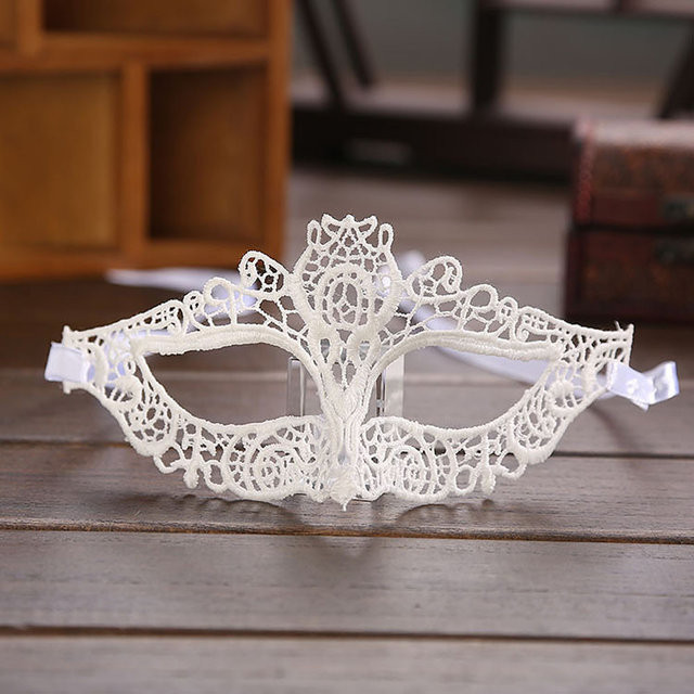 Маска карнавальна біла ажурна Київ - фото 1