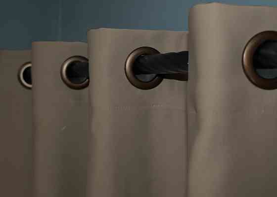 Комплект штор на люверсах VR-Textil Bagema Rvs № 1239ш 150х250 см 2 шт Молочний шоколад (37-0110) Київ