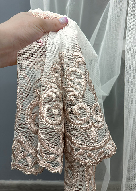 Тюль VR-Textil 1695т Грек-сетка с вышивкой и люрексом Молочный с пудровым 300х270 см (42-0736) Киев - изображение 4
