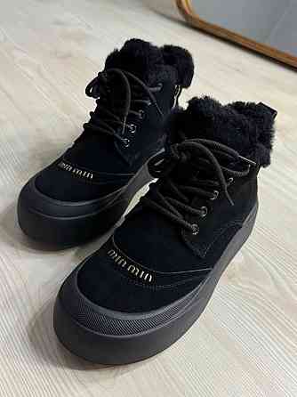 Черевики жіночі Hengji 677-1 замшеві високі кеди на хутрі чорні, 39, 24,5 см Київ