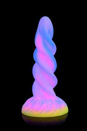 Фэнтезийный фаллоимитатор Creature Cocks Glow-in-the-Dark Unicorn Dildo, светится в темноте, 20,6 см Sex Aura Киев