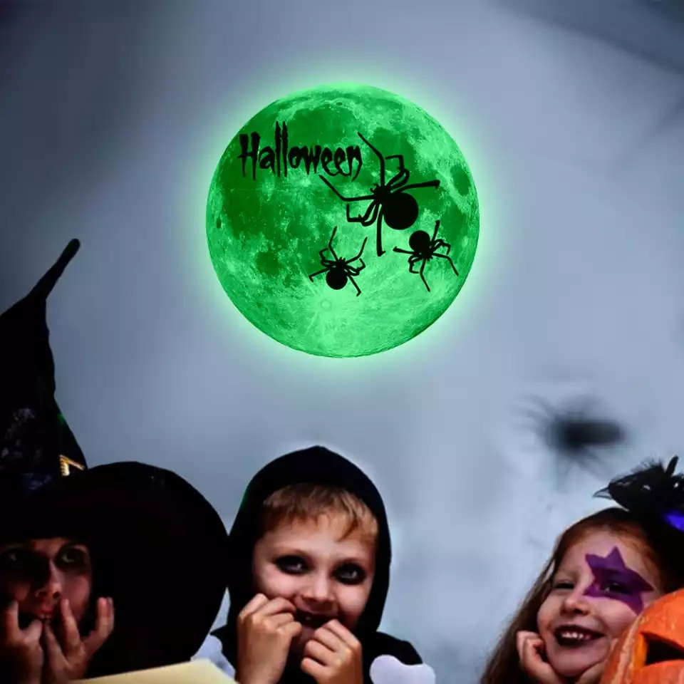 Наклейка на Хэллоуин фосфорная Луна с пауками 30 см салатовый Киев - изображение 1