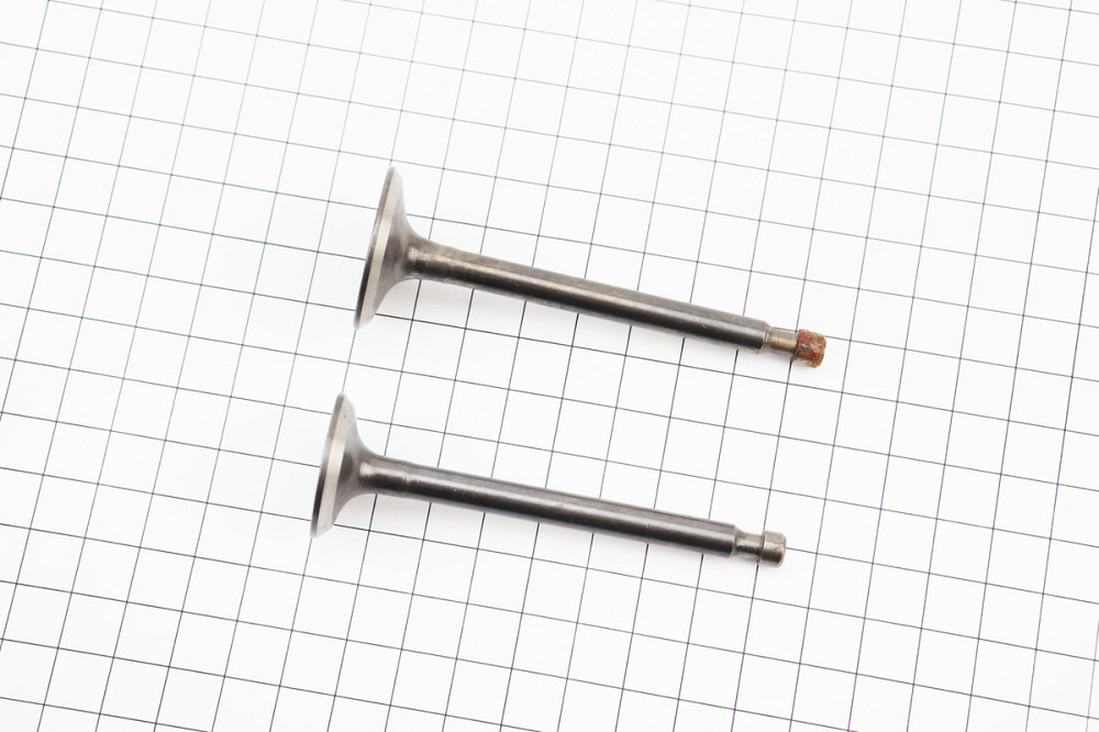 УЦІНКА МБ-D177F/188F Клапан впускний (h-84; D-30; d-6,5), випускний (h-83,5; D-26; d-6,5) к-кт 2шт 173F/177F ( іржавий, див. фото) Київ - фото 1