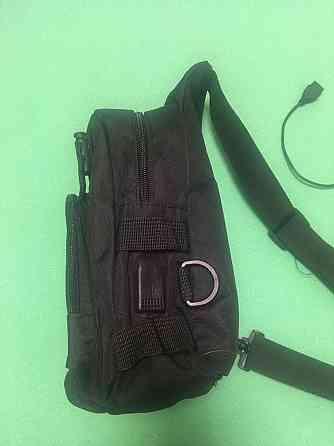 Мужская сумка тактическая через плечо черная, нагрудная сумка, размер 35*21см, 3 кармана, с USB шнуром Киев