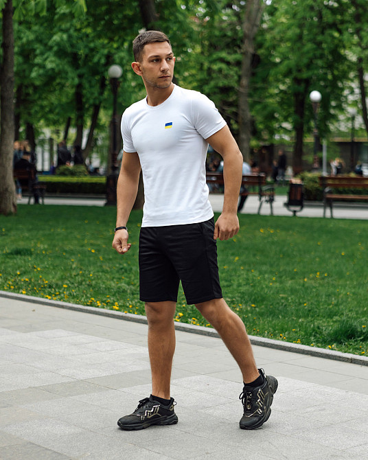 Чоловіча патріотична футболка літня з прапором України на грудях з українською символікою бавовна біла Одеса - фото 5