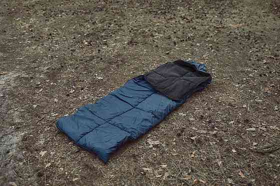 Зимовий водонепронекний спальний мішок синього кольору 220*100 на флісі з капюшоном для військовослужбовців   WAR Львів