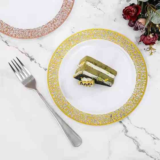 Набор пластиковых тарелок 12 шт круглые,обеденные - 26 см,десертные -19 см,белые с золотистым узором Каменец-Подольский