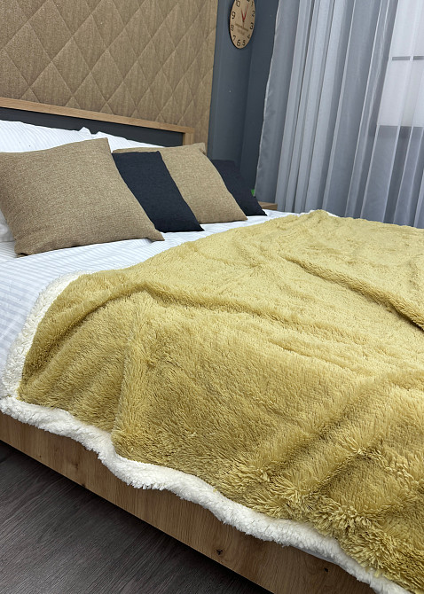 Плед двосторонній 155х200 см (+-5см) із штучною овчиною та хутром Гірчичний з білим (87-080) Київ - фото 4