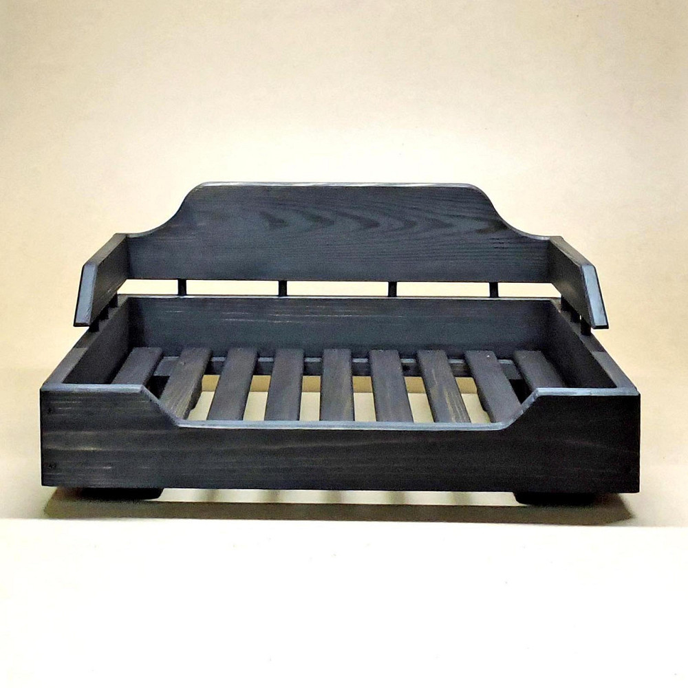 Лежак деревянный для собаки 