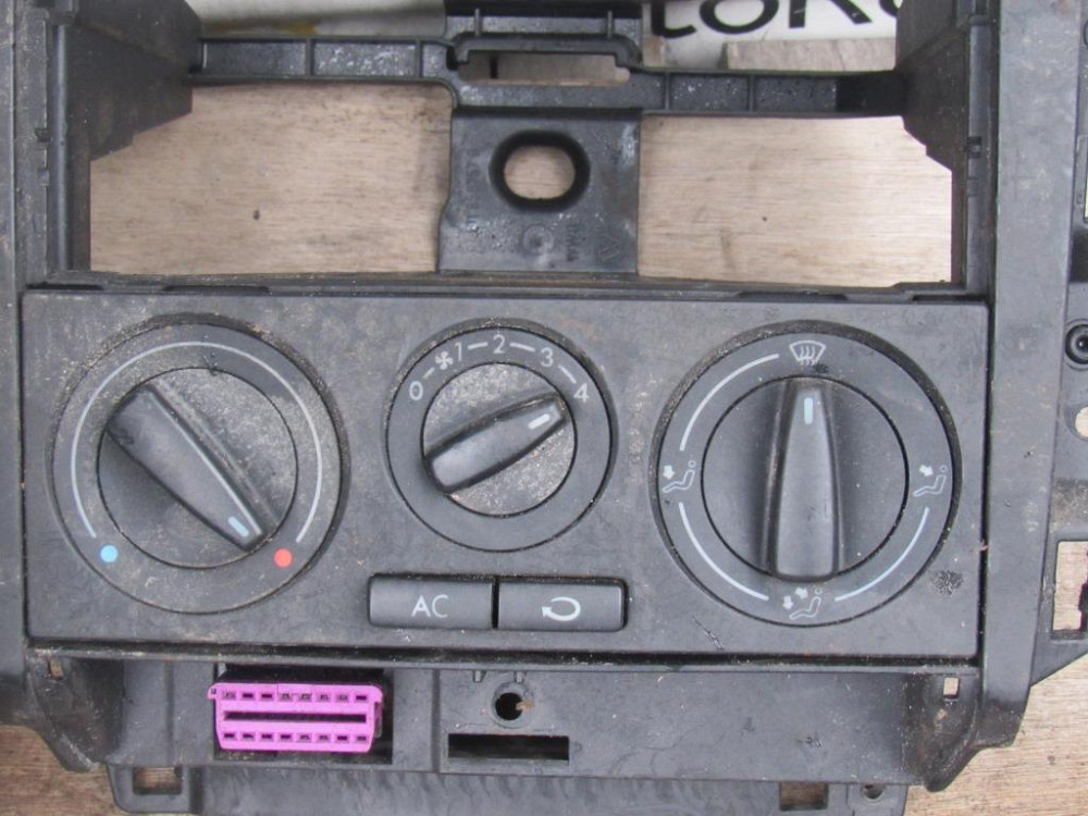 Блок керування клімат контролем VW Golf 4 1997-2003 Ковель - изображение 1