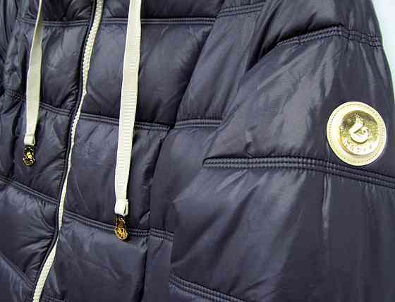 Женское зимнее пальто,р.50. Киев