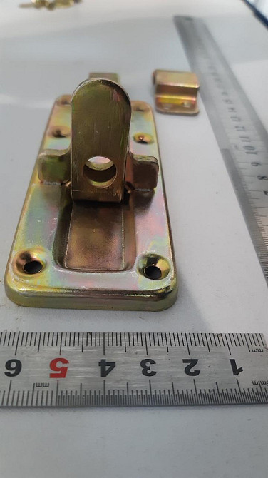 Засув плоский в жовтому оцинку 120мм,  з отвором для колодки "P-o" Київ - фото 3