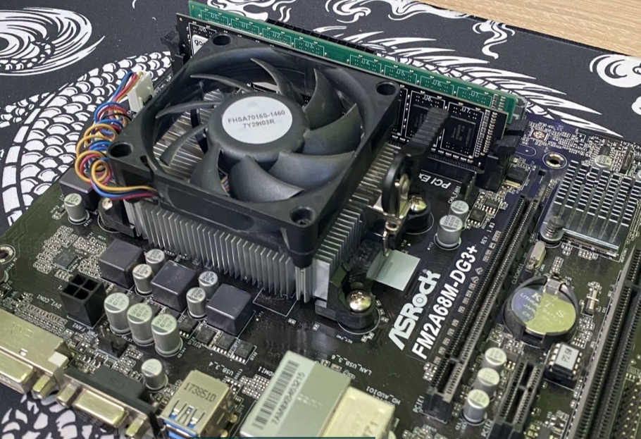Комплект Материнская Плата 
ASRocK FM2A68M-DG3 Киев - изображение 2