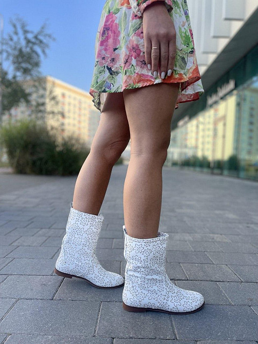 Nivelle Черевики жіночі NIVELLE білі натуральна шкіра висота 21см обхват 32-34см розмір 36 (521 Коломыя - изображение 1