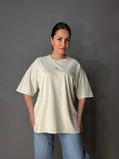 Футболка женская A-N 26089 тай-дай оверсайз с камнями буква B, бежевый, one size Киев - изображение 1