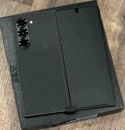 Samsung Galaxy Z Fold 6 12/256Gb Crafted Black. Киев