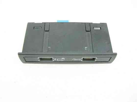 Mercedes-Benz  A1728201600 Блок підключення Carplay USB SLK/SLC R172 E-Class Coupe C207 E-class Cabriolet A207 CLS C218 CLS Shooting Brake X218 ML/GLE Одесса