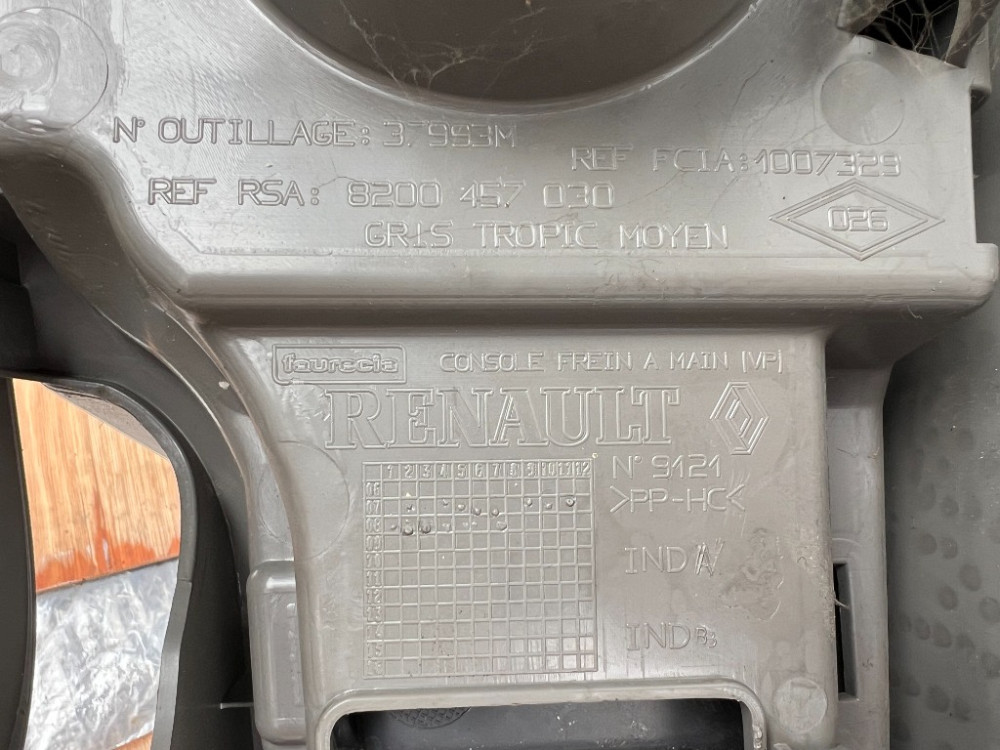 Підлокотник (консоль центральна) Renault Kangoo III 2008-2012 (8200457030) Ковель - фото 4