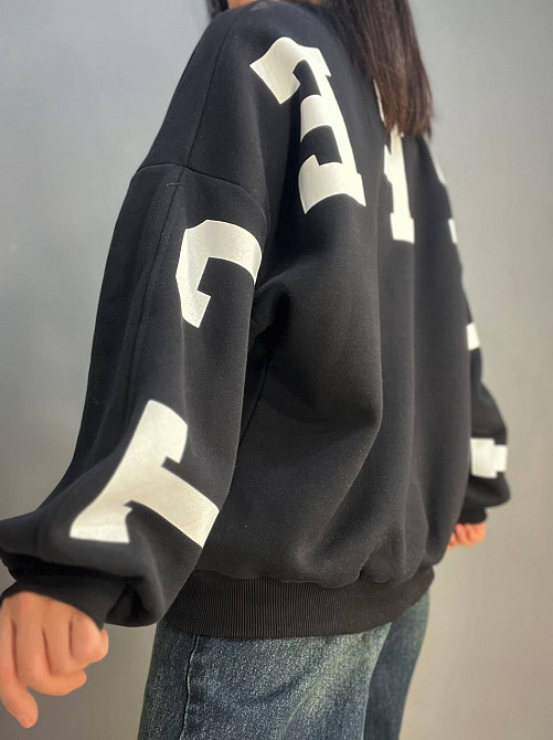 Світшот жіночий DAVRAS 6001 подовжений оверсайз напис на спині PERFECT утеплений на флісі one size чорний, чорний, one size Київ - фото 2