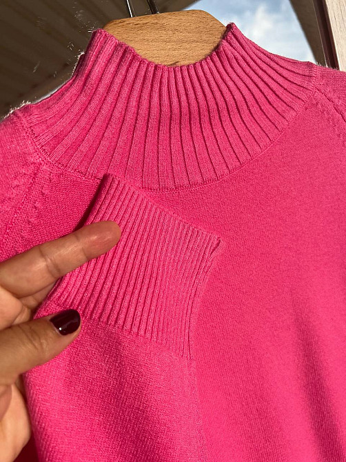 Светр жіночій A-N 1066 тонкий оверсайз широкий високий комір, малиновий, one size Київ - фото 2
