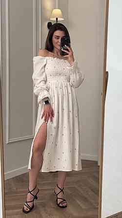 Жіноча сукня міді з відкритими плечима з мусліну Рожеві серця M/L Харків