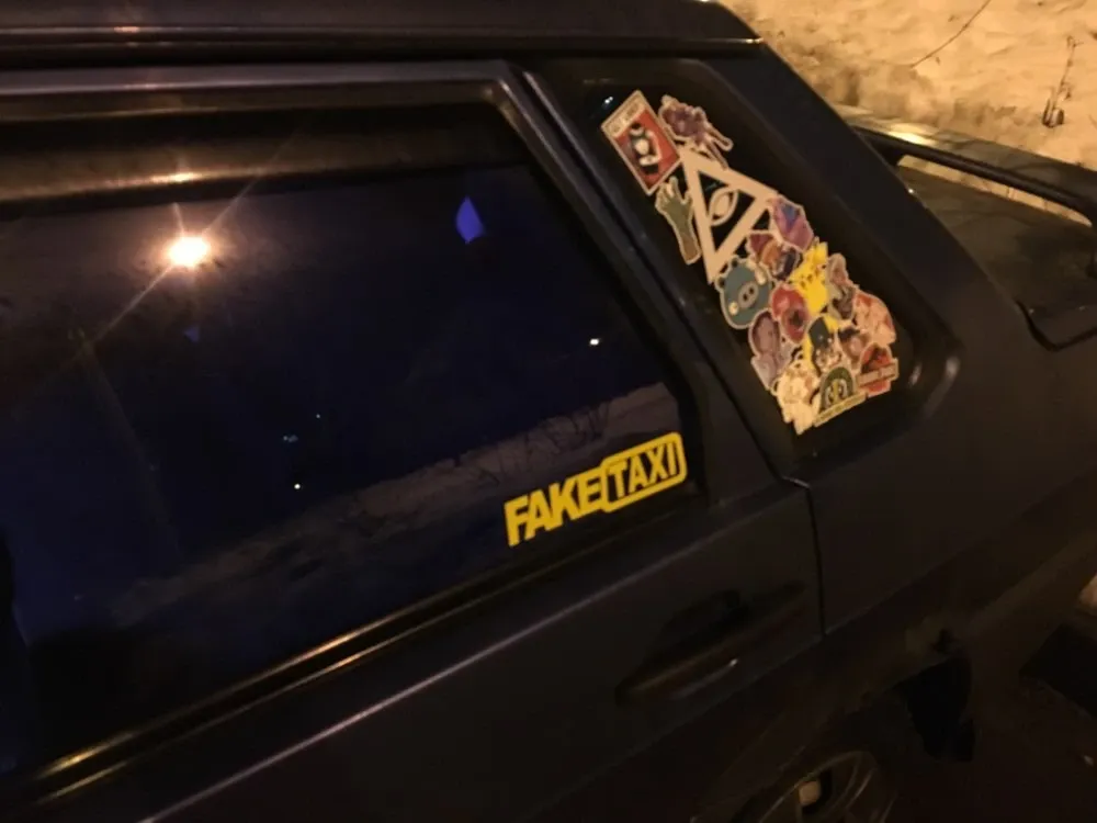 Наклейка на авто-мото FakeTaxi светоотражающая Киев - изображение 2
