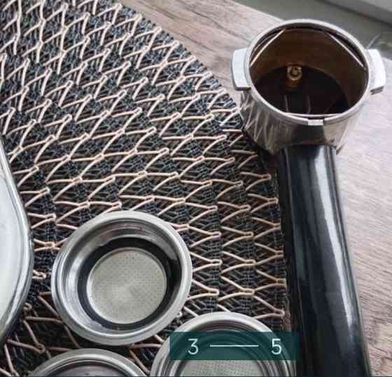 Кавомашина: Delonghi Харків