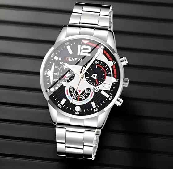 Подарунковий набір для чоловіків Лев Цар 1 наручний годинник з браслетом і ланцюжок з кулоном сріблястий Київ