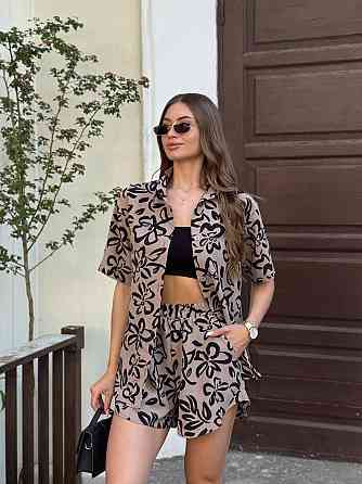 Женский легкий принтованный костюм двойка: рубашка и шорты турецкая креп-жатка Бежевый, 46 Одесса