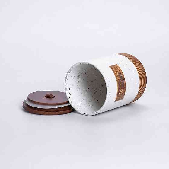 Yiwu Набір порцелянових банок для сипучих 3 шт по 800 мл з кришками Бежевий HP-26-1BE Коломия