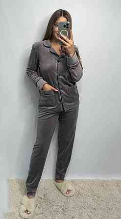 Костюм з плюшевого велюру на ґудзиках із двома кишенями Капучино S Харків